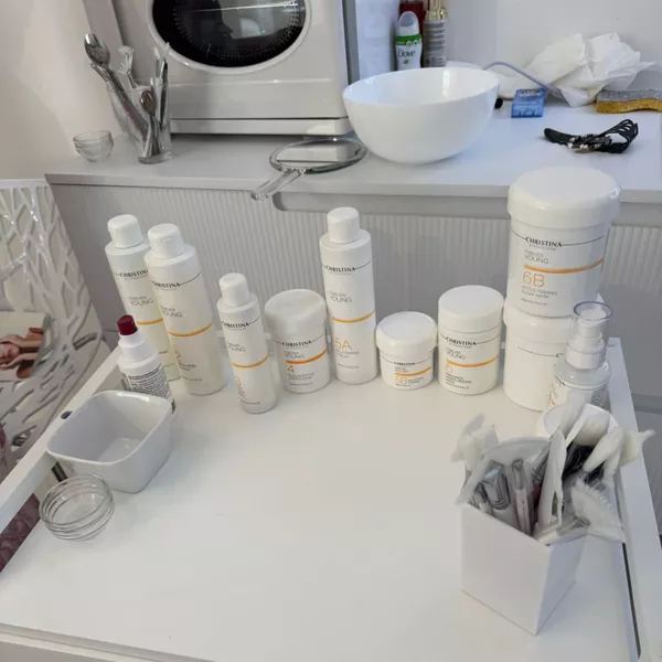 Soins anti-âge à Cannes : technologies innovantes pour lutter contre les rides et le relâchement cutané
