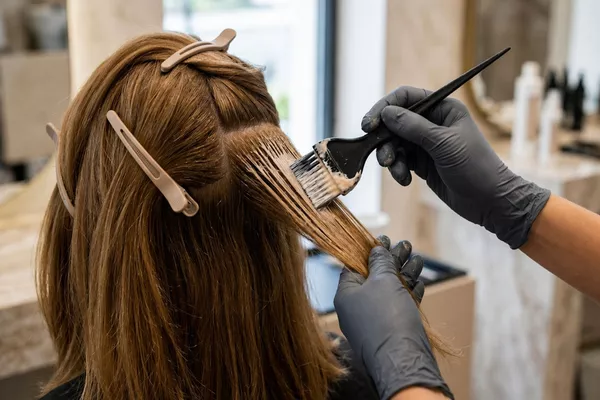 Coloration + brushing Mi-longs