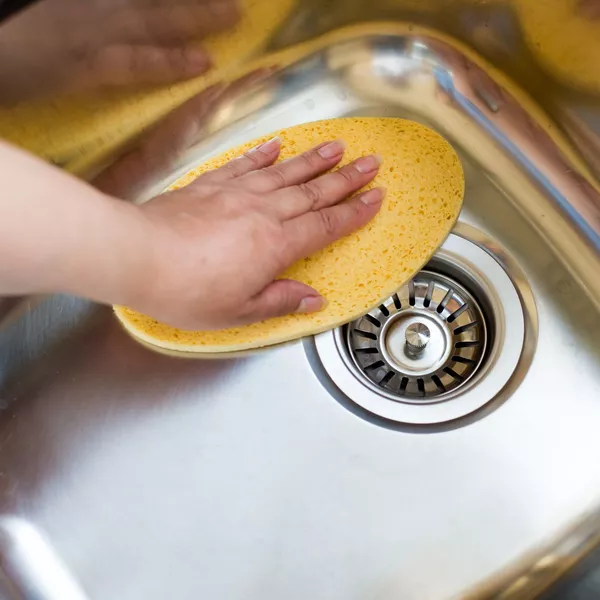 Redonnez Eclat à Votre Evier de cuisine en un Clin d'Oeil