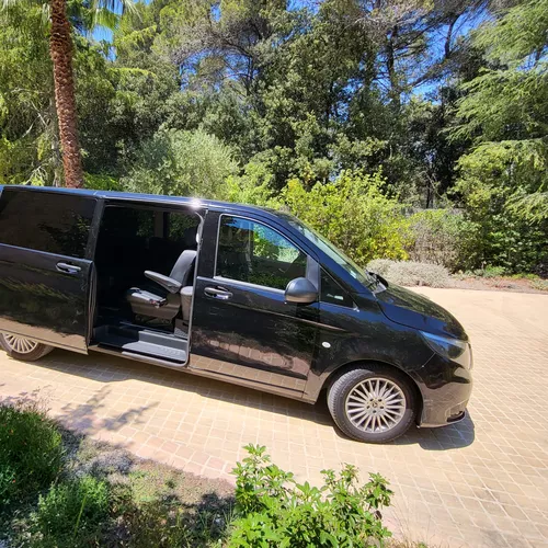 Van - Capacité 7 Pax