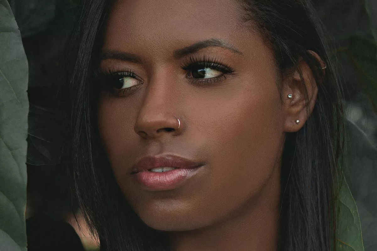 Silk press + soins + brushing + coupe des pointes chev longs