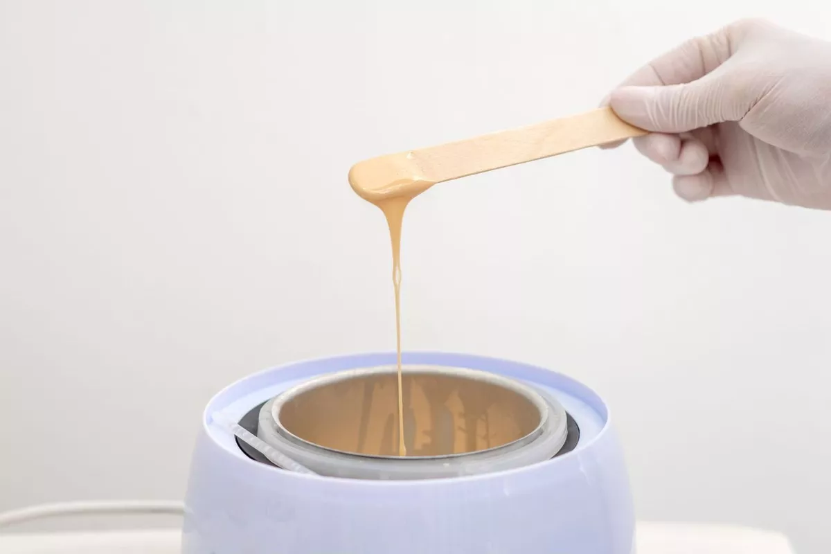 Forfait épilation demi jambes / maillot simple / aisselles  – Esthéticienne RosebyBeauty