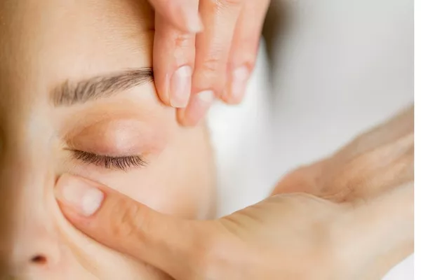Massage complet visage cranien , dos, bras et jambes promo  50 au lieu de  75