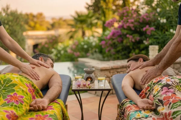 Massage Duo Hawaïen à Domicile sur la Côte d'Azur