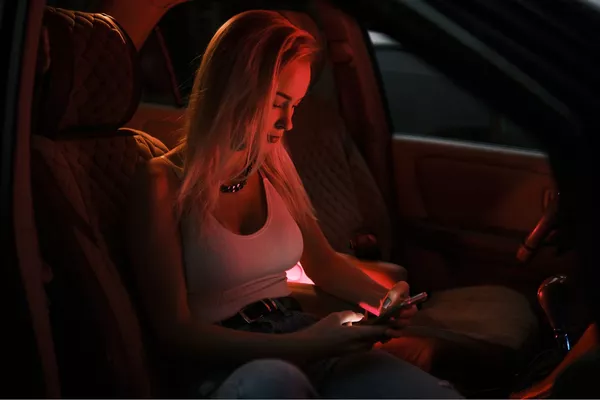 Transport de nuit sécurisé pour femmes seules