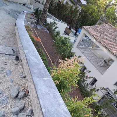 Maçonnerie en pierre naturelle à Cannes (06) — Murs, escaliers, parement