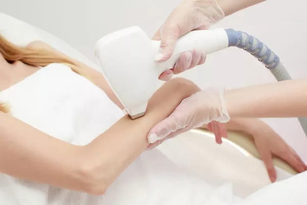 Épilation définitive corps au laser diode – Demi Bras