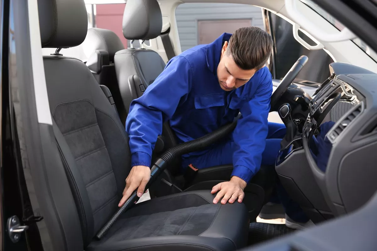 Lavage auto : Shampoing complet de l’habitacle – Lyon et alentours