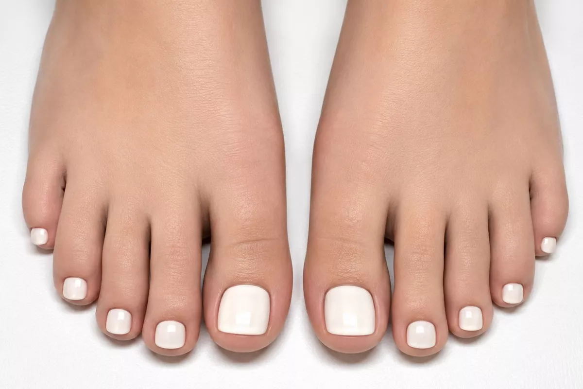 BEAUTÉ DES PIEDS COMPLETE  + semi-permanent