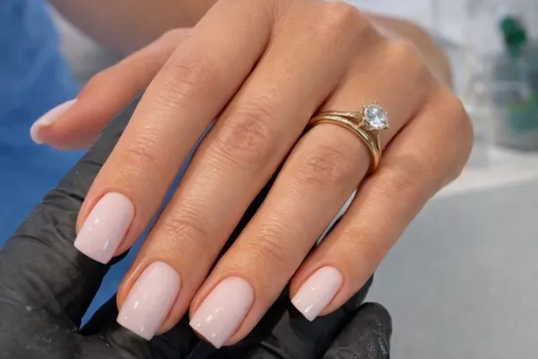 Gainage + vernis semi permanent