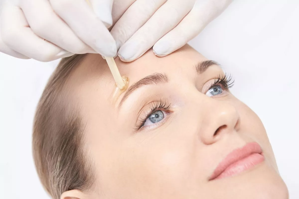 Epilation Sourcils