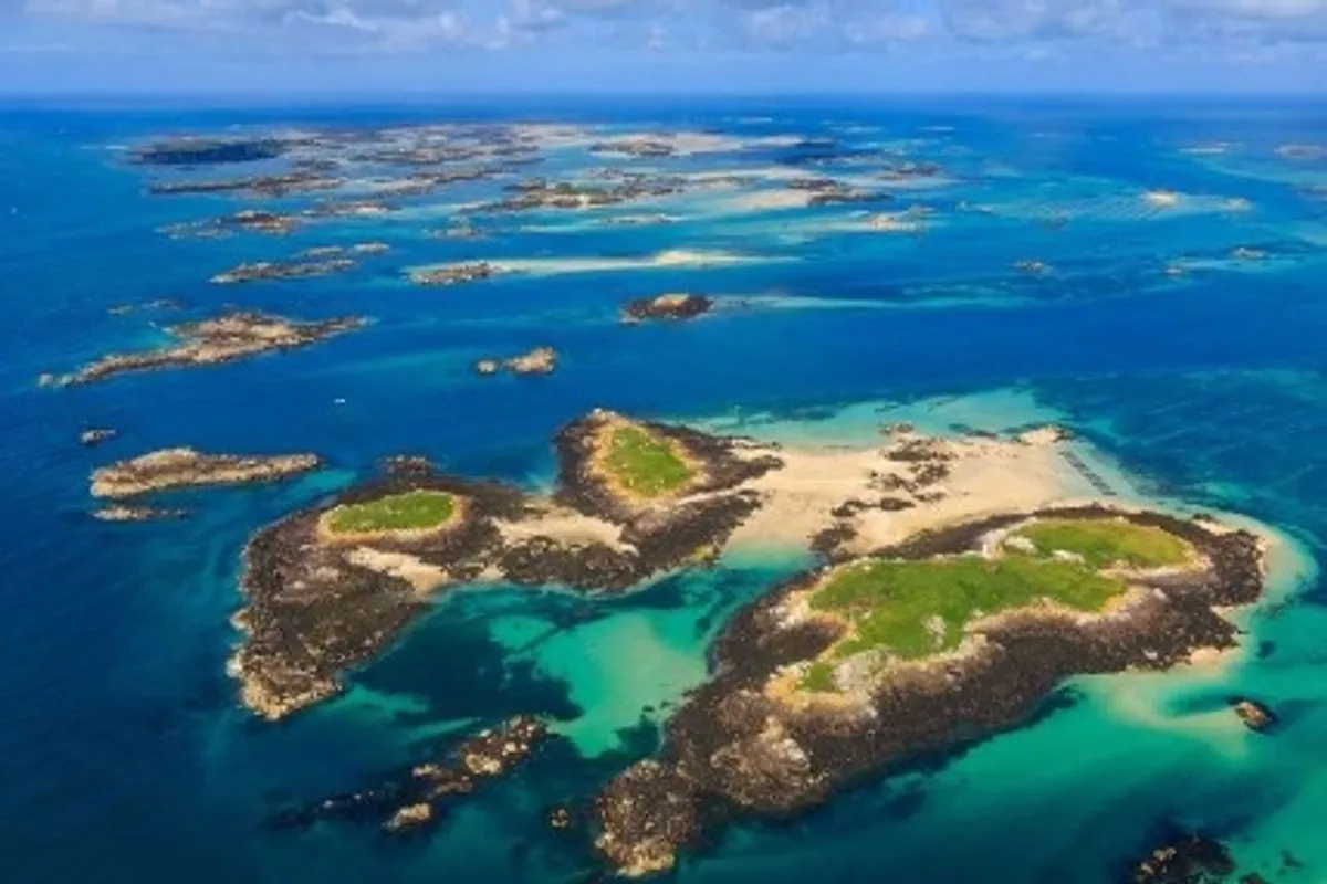 Option 3 :  Transport vers l’île Chausey avec nos bateaux