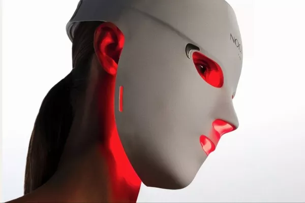 Octobre Rose Masque Led : 5€ du montant sera reversé à une association