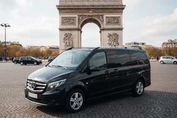 Circuit Privé "Paris Grands monuments" – Tour Eiffel, Notre-Dame, Arc de Triomphe ...