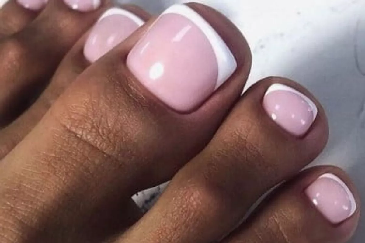 Vernis semi permanent pieds ( french )