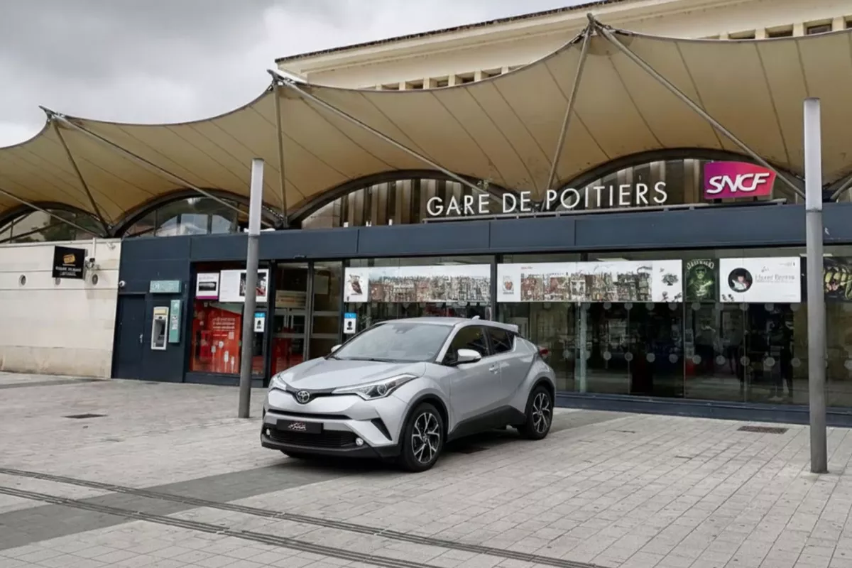 Navette Gares Poitiers / Futuroscope / TGV Châtelleraul