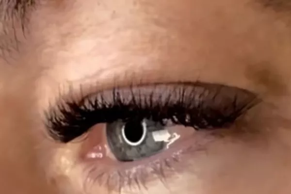 EXTENSION DE CILS ( VOLUME RUSSE)