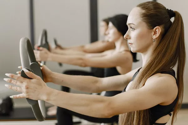 Cours de Pilates en studio privé - solo, duo ou 3 personnes