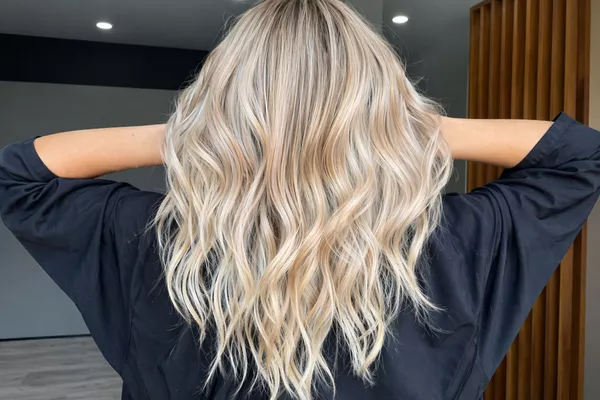 Balayage + brushing Mi-longs