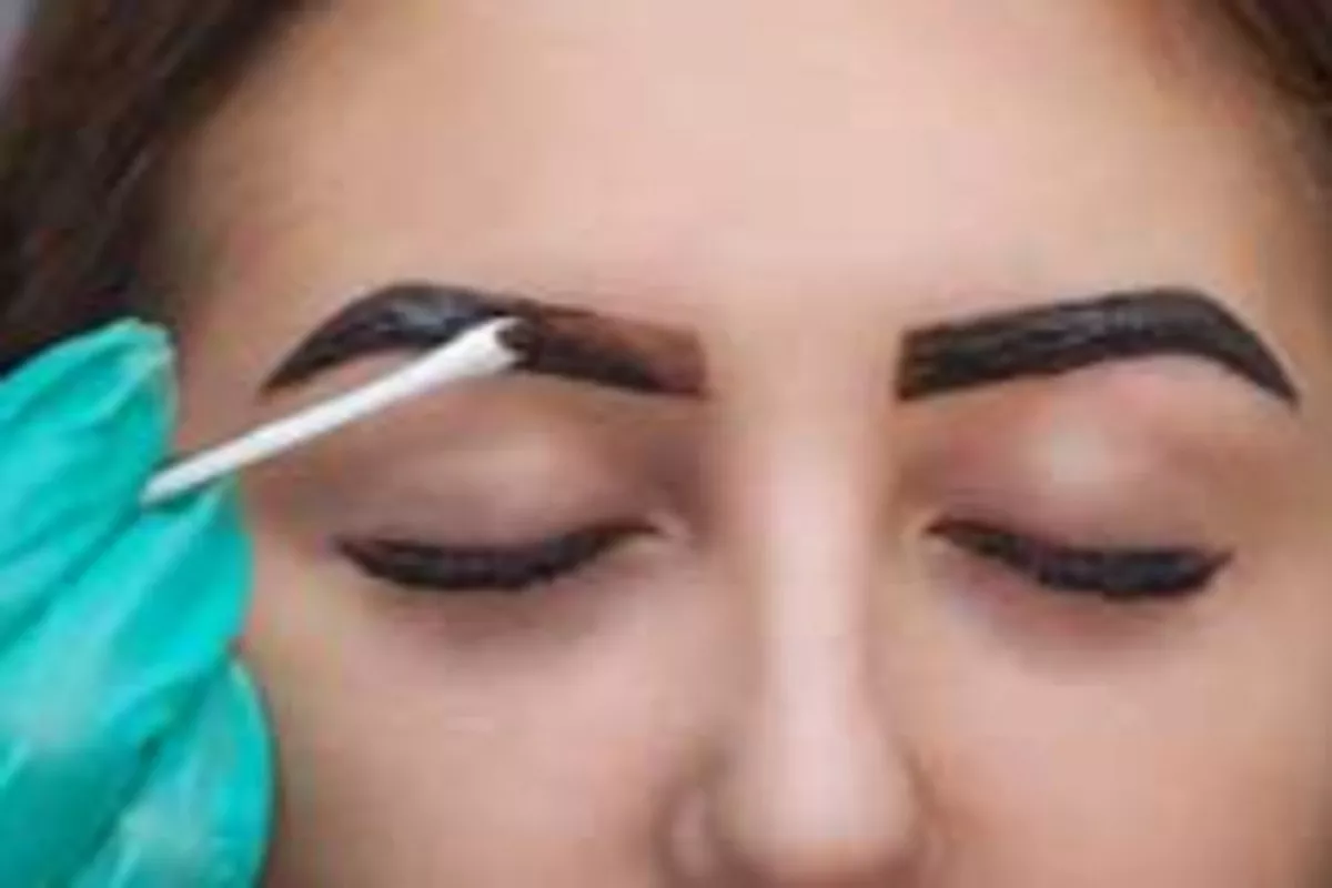 Henné plus épilations sourcils