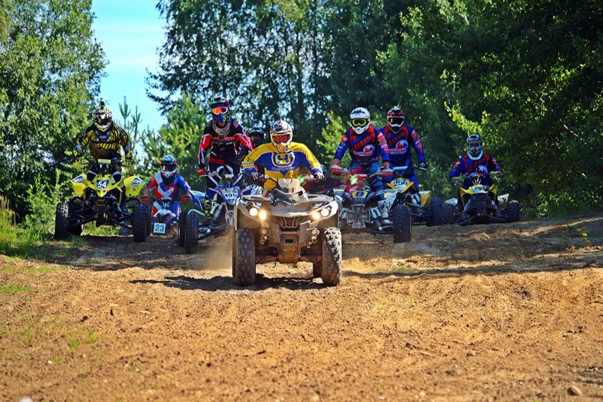 Activité quad en groupe — demi-journée ou journée à Mougins