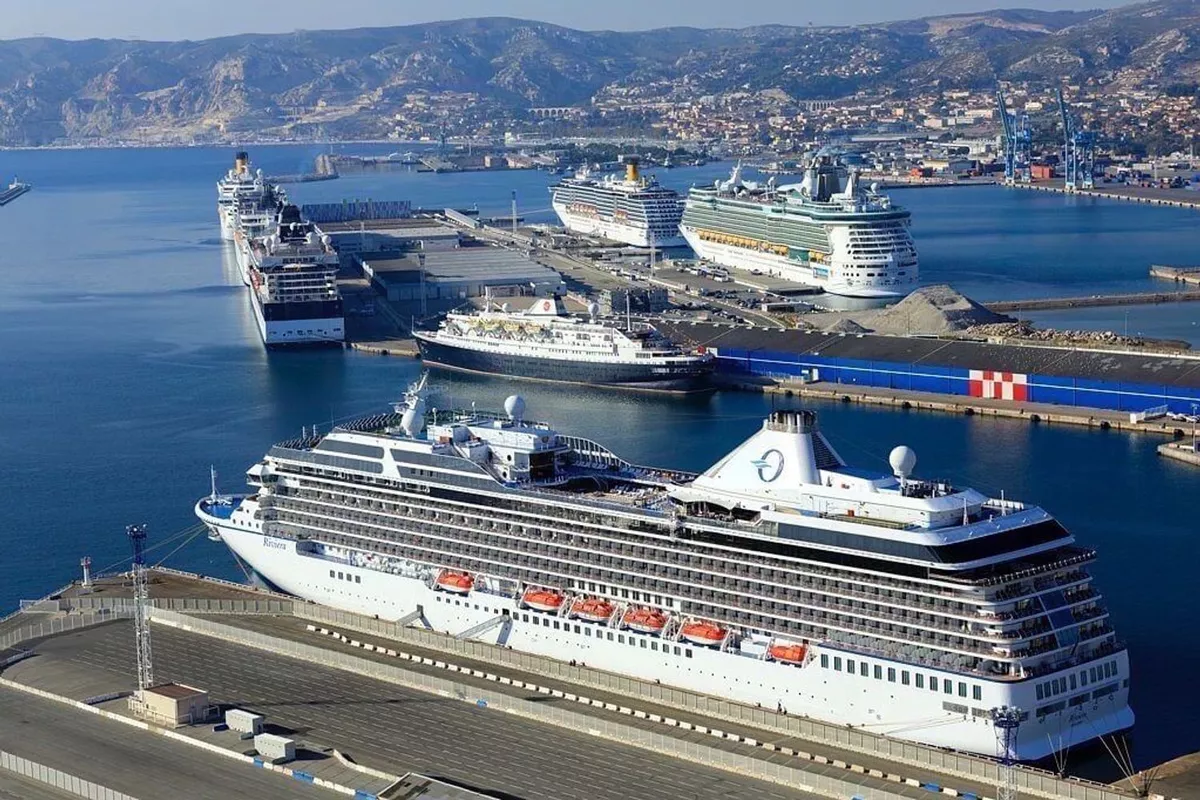 Navette Port de Marseille – Croisières et départs maritimes
