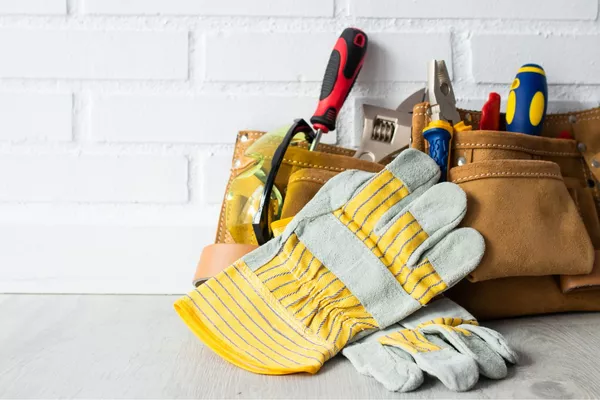 Petits travaux de bricolage à domicile – Lyon et alentours