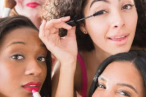 L'Atelier - Maquillage et Ami.es -