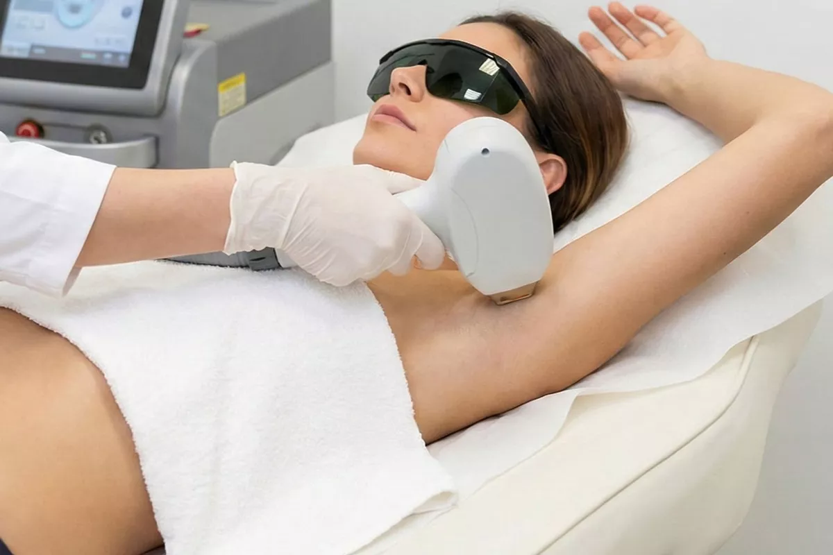 Épilation laser Maillot complet + Aisselles