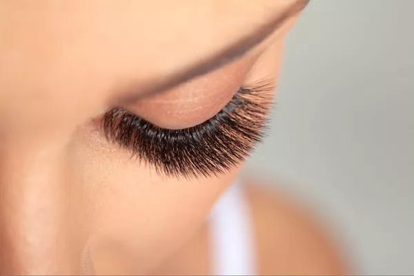 Extension de cils volume complet