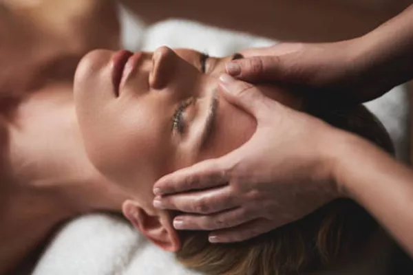 Massage dans les Nuages