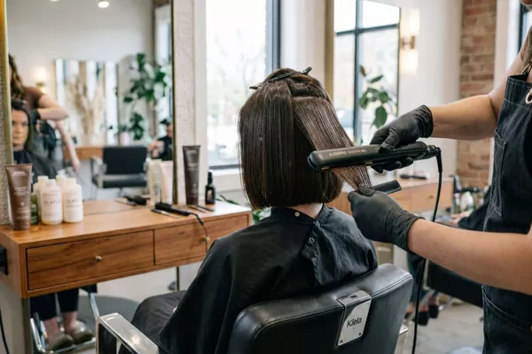 Lissage brésilien cheveux courts