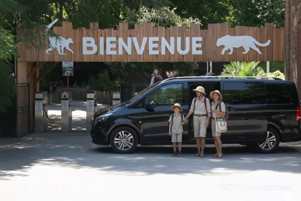 Excursion Privée “ZooSafari de Thoiry” en VTC – Nature, Château & Aventure en Famille