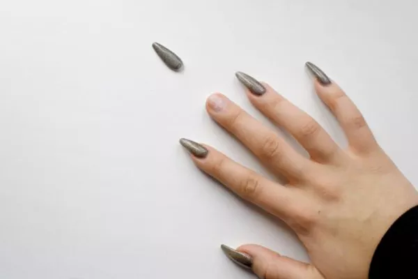 Réparation / Ongle cassé