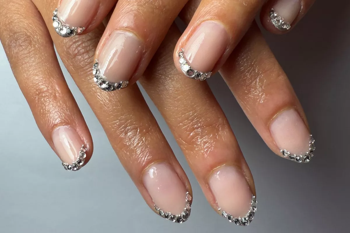 Vernis Semi-Permanent avec Renforcement au Gel