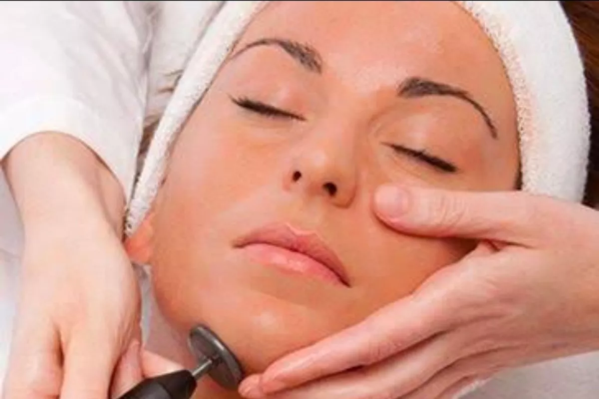 INDIBA – Rajeunissement de la peau du visage +cou