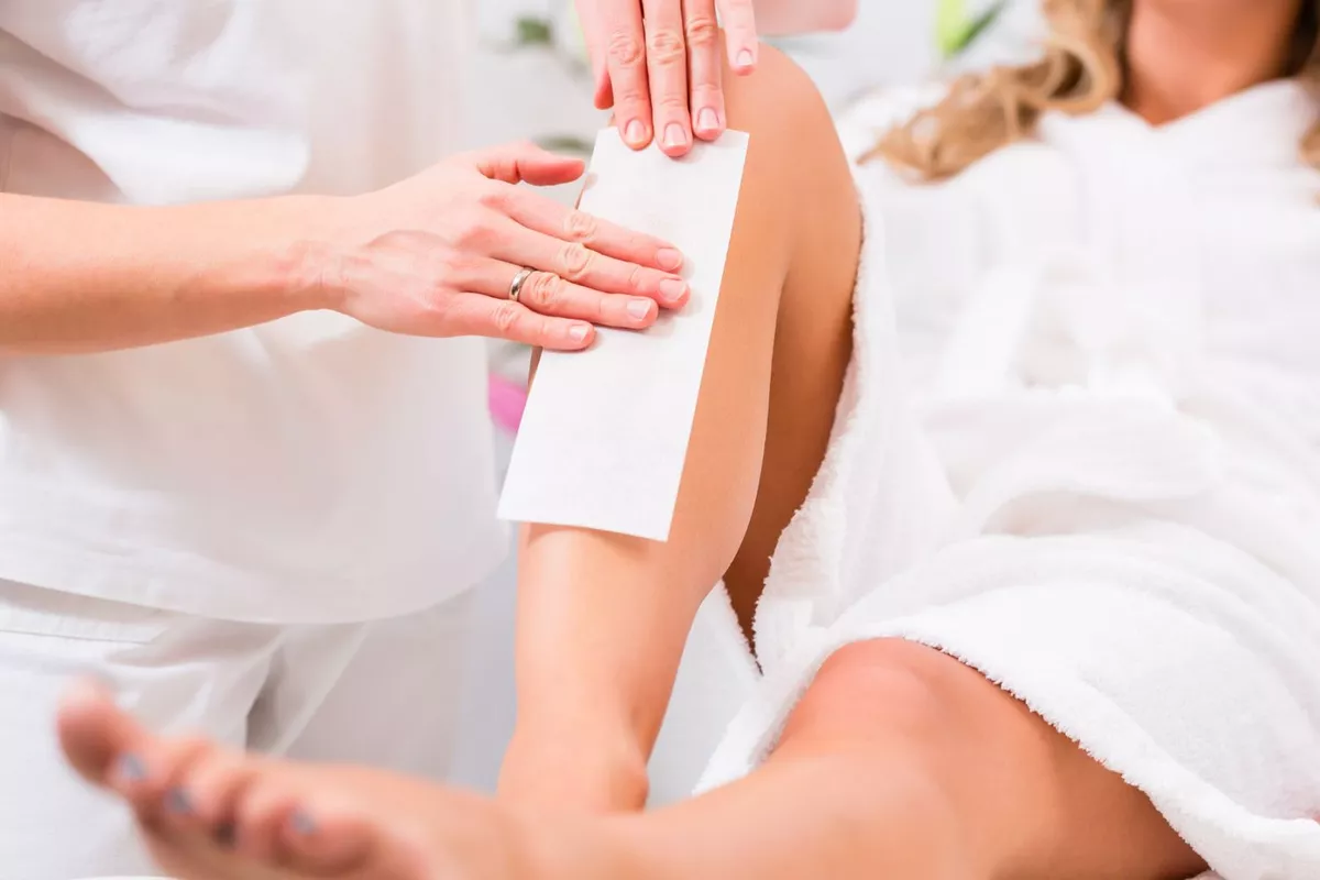 Epilation Demi jambes à la cire