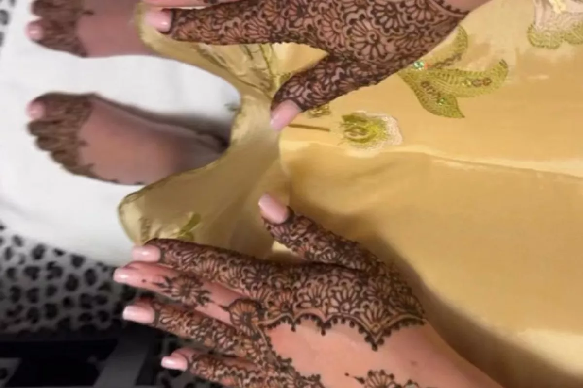 Henné pieds modèle léger 