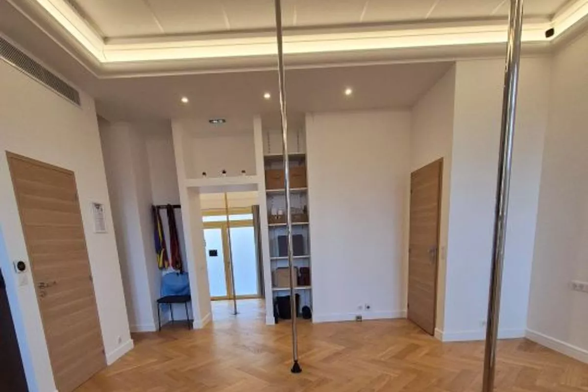 Olympic Pole