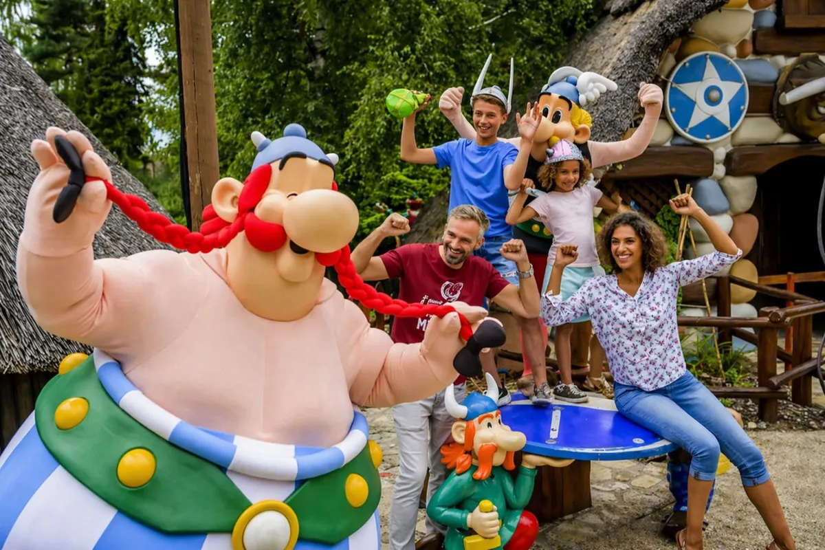 Transfert Parc Astérix aller-retour avec chauffeur privé