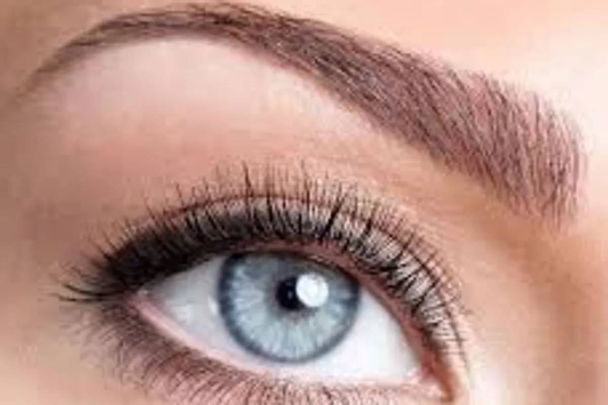 Teinture des cils ou sourcils