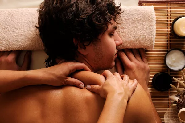 Head Spa & Massage du Haut du Corps