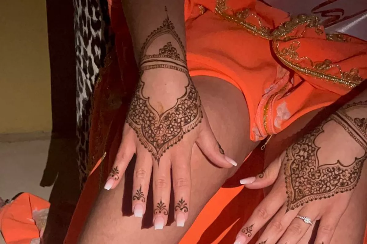 Henné pieds modèle léger 