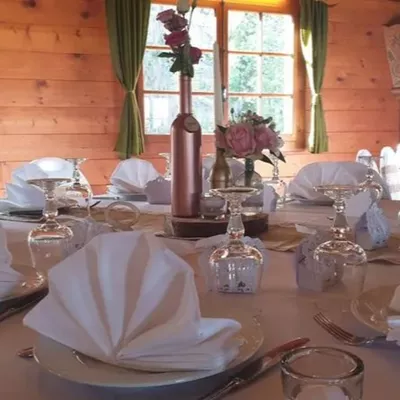 Mariage occidental au style champêtre : nature & authenticité
