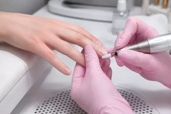 DEPOSE DE GEL MAIN ou PIEDS avec le soin réparateur