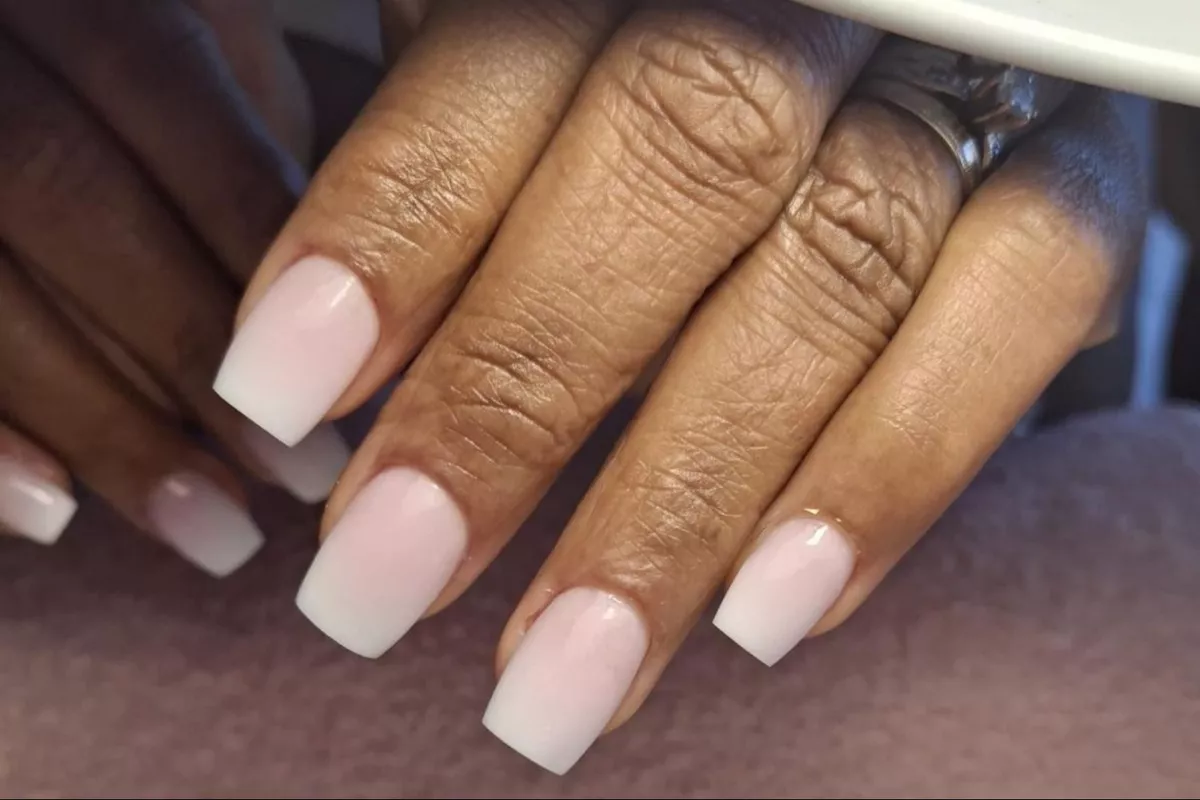 Dépose Gel pose ongles normal