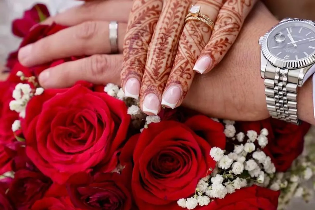 Henné mariée 2 mains (une face ) modèle chargé